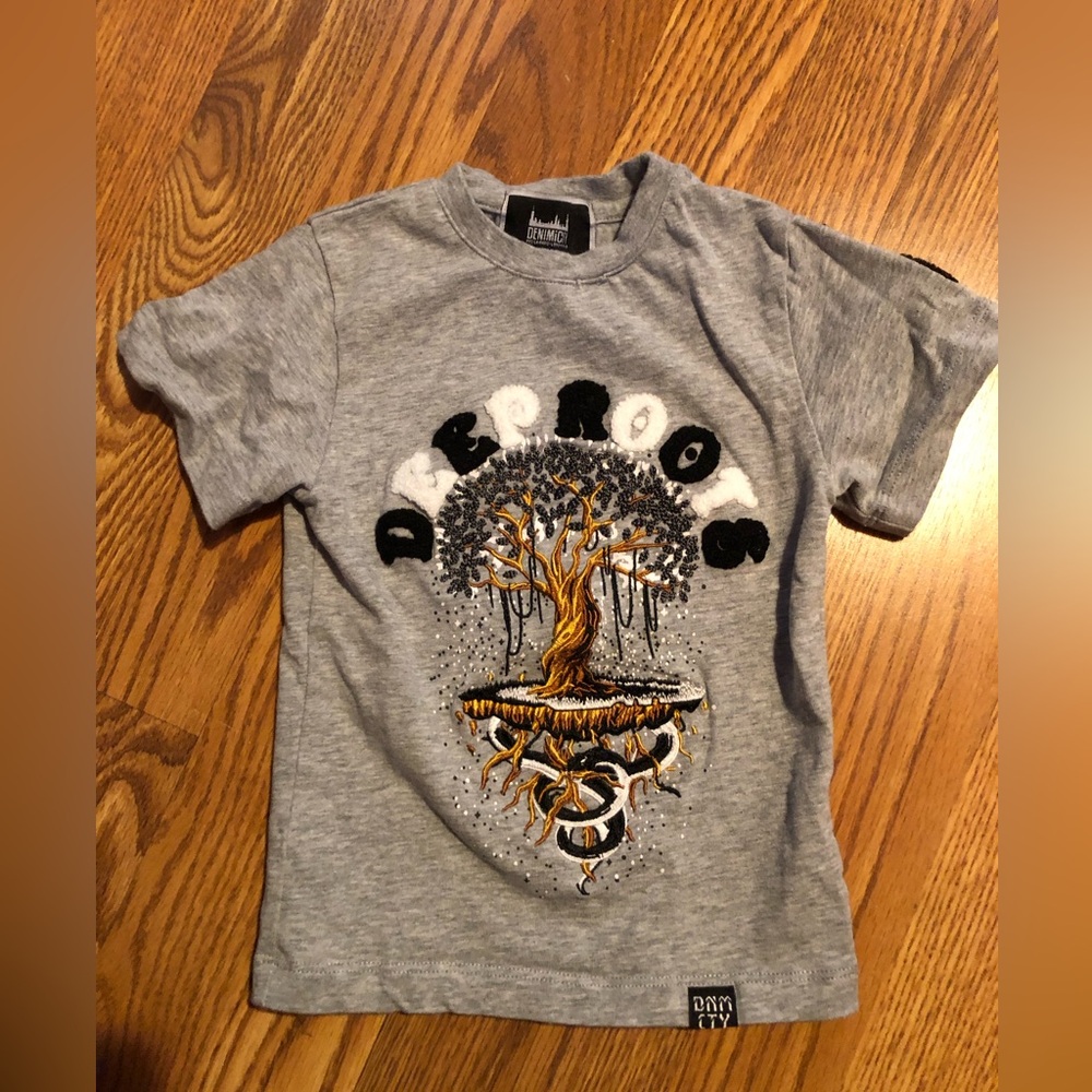 Kids Grey DenimiCity Deep Roots T-Shirt Size 2-3T Very Nice!!